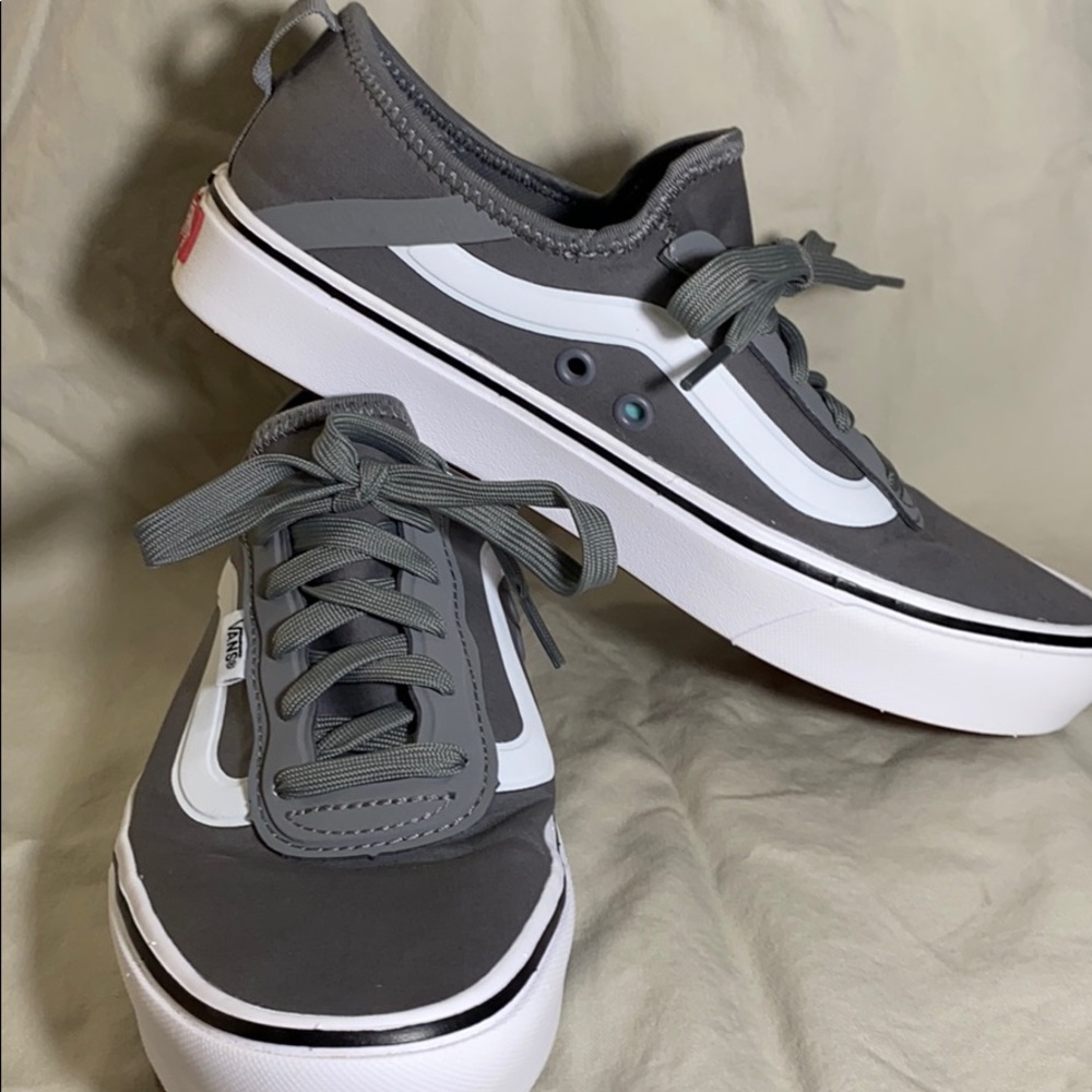 ✰RARE ComfyCush Old Skool Vans✰